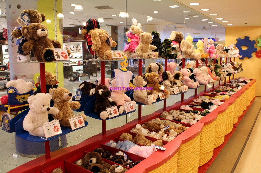 giant teddy bear shop near me