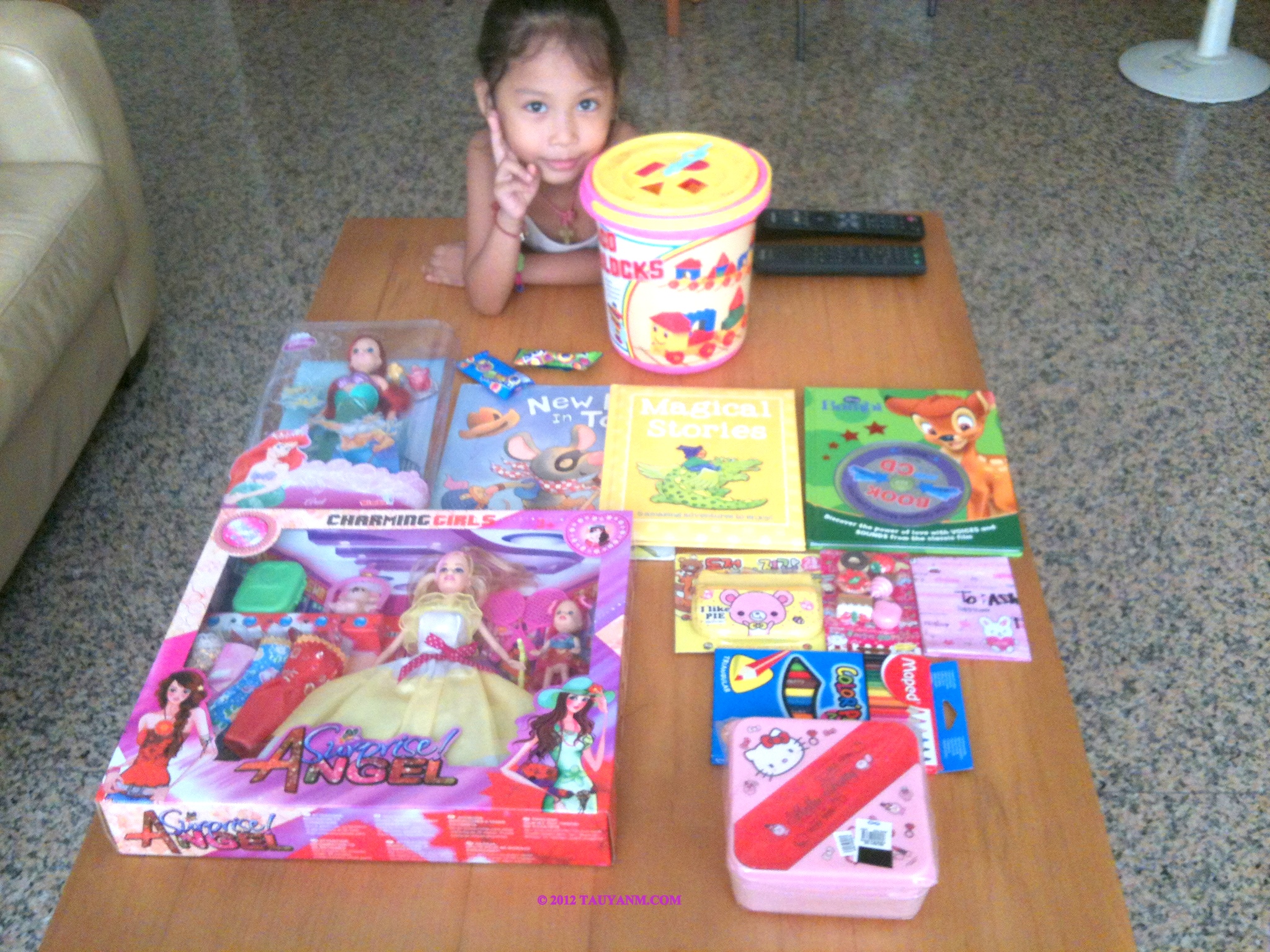 ashleebdaygifts2012tauyanm