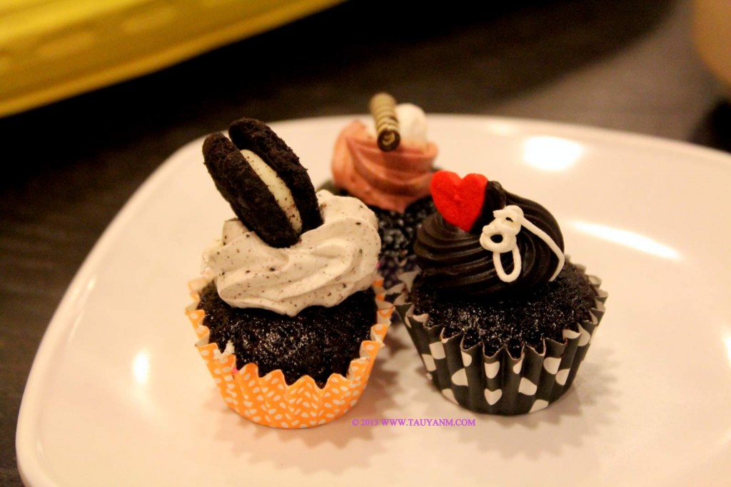 #fashionTravelsminicupcakes