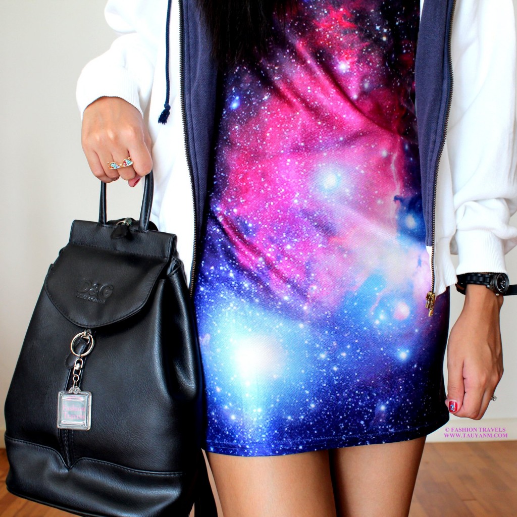 #fashiontravelswwwtauyanmcom #ootd #galaxy