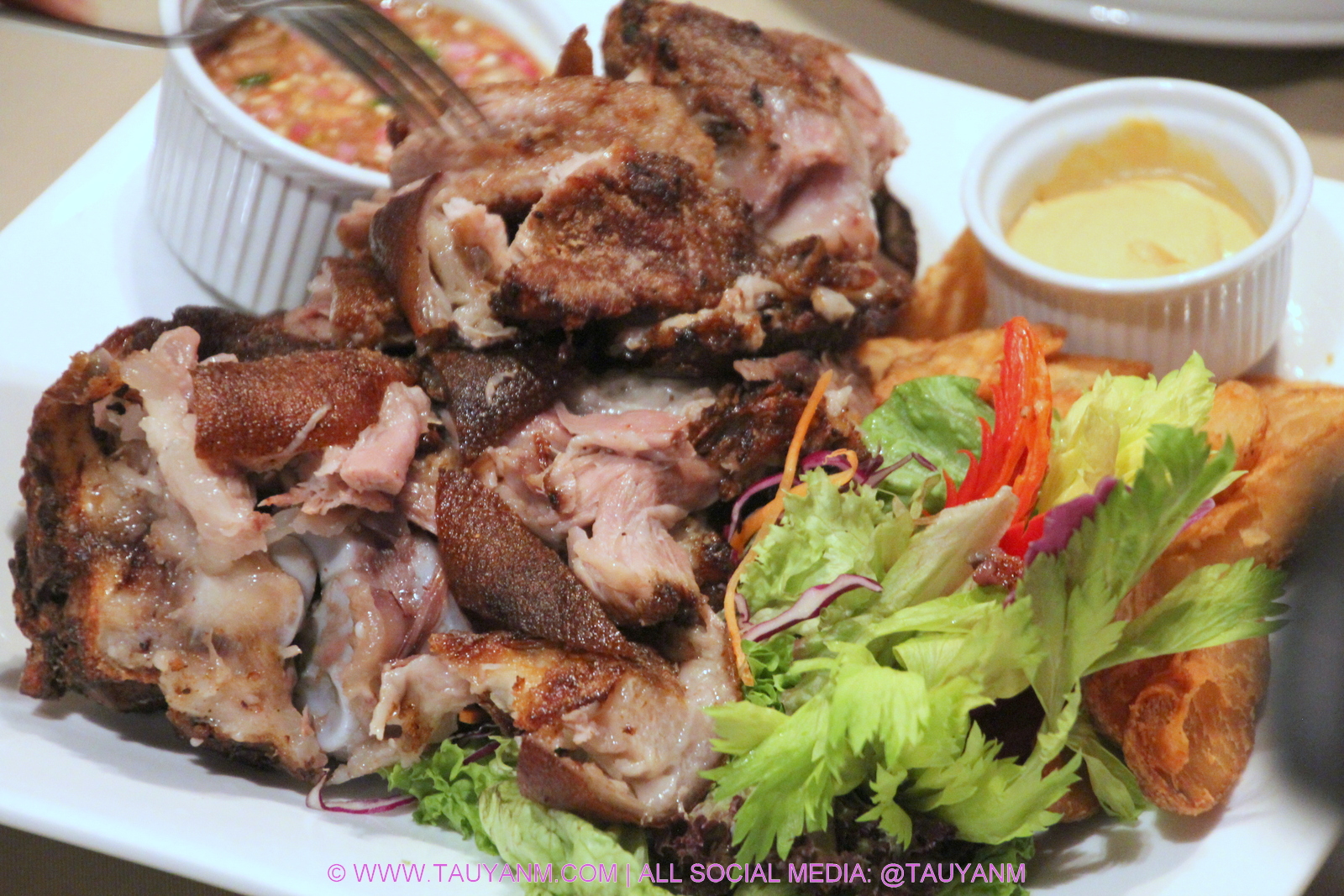 star cafe, kl, malaysia blogger, VLOG, youtuber