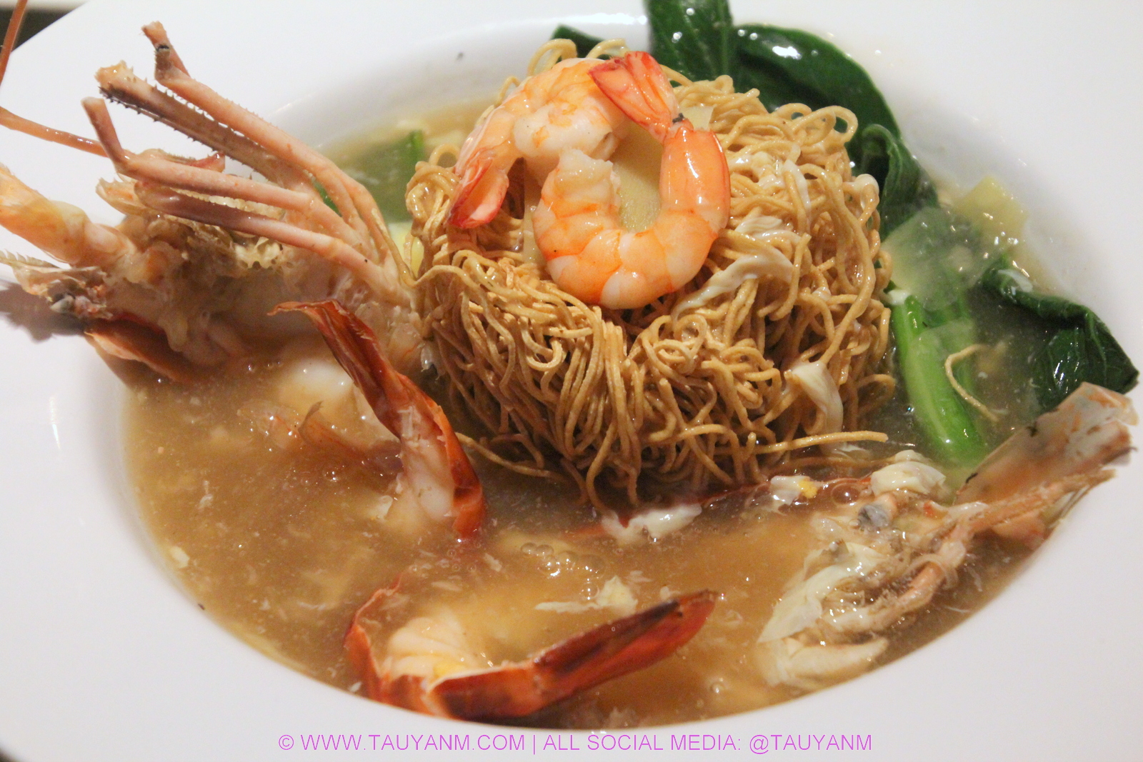 star cafe, kl, malaysia blogger, VLOG, youtuber