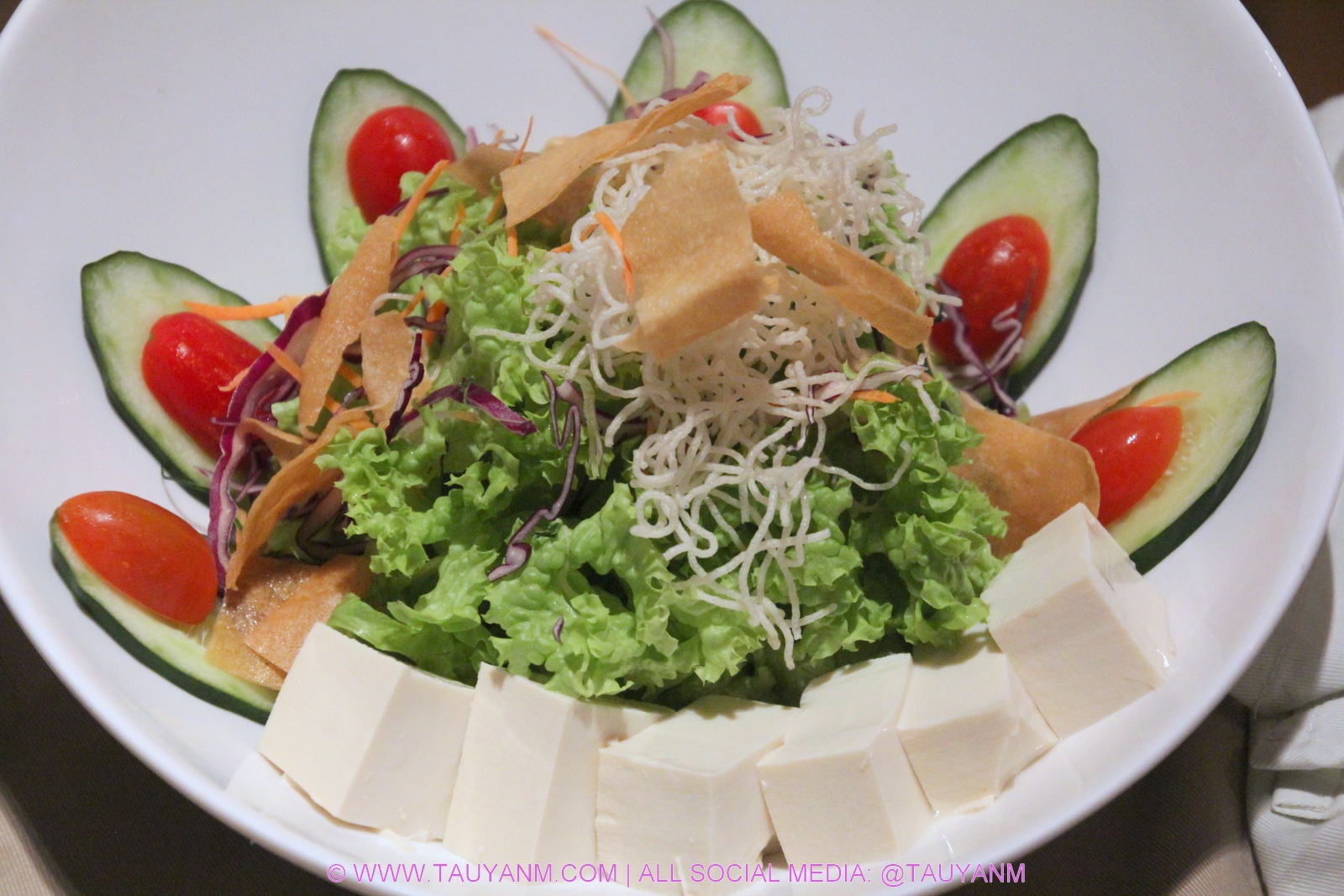 star cafe, kl, malaysia blogger, VLOG, youtuber