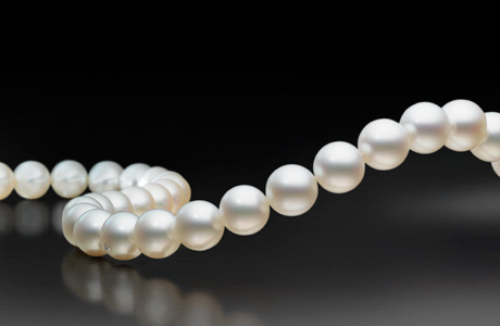 how to wear pearls