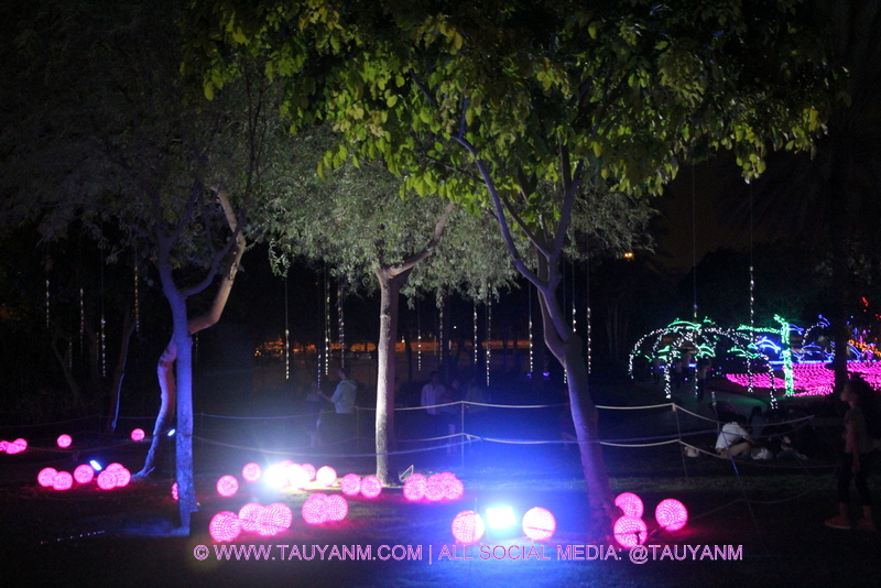 dubai garden glow