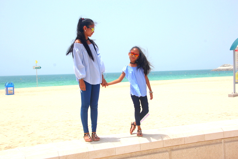Burj Al Arab, off shoulder, mother and daughter, www.tauyanm.com