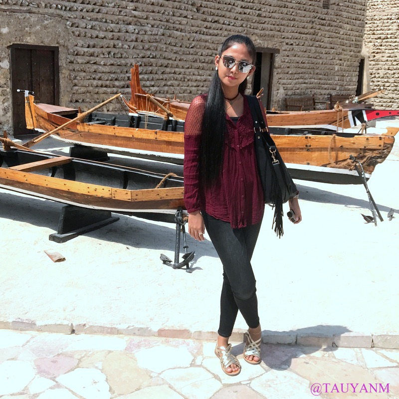 american eagle outfitters, maroon or black, dubai fashion blogger, ootd, lookbook,