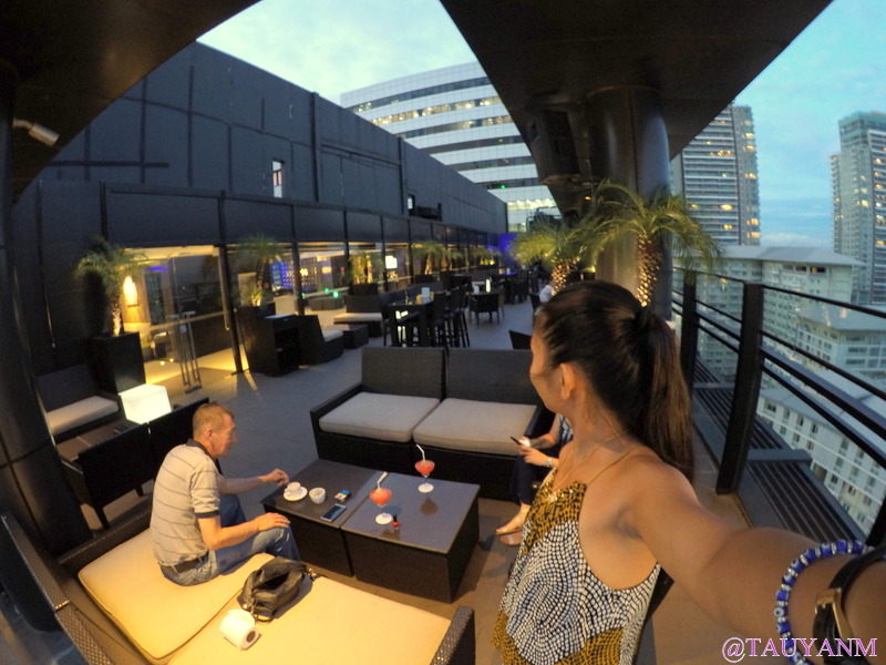 Seda Rooftop Bar BGC