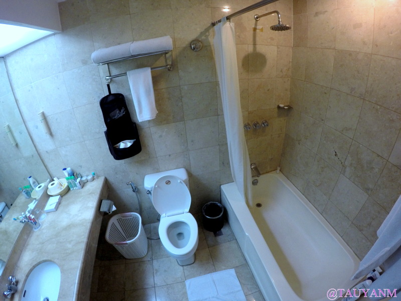 oxford suites makati, P. Burgos Street, filipino blogger