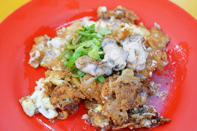 Photo by: Anthony Leow, char kuey teow, food in penang, malaysia, traveloka, dubai blogger, filipino blogger, food blogger