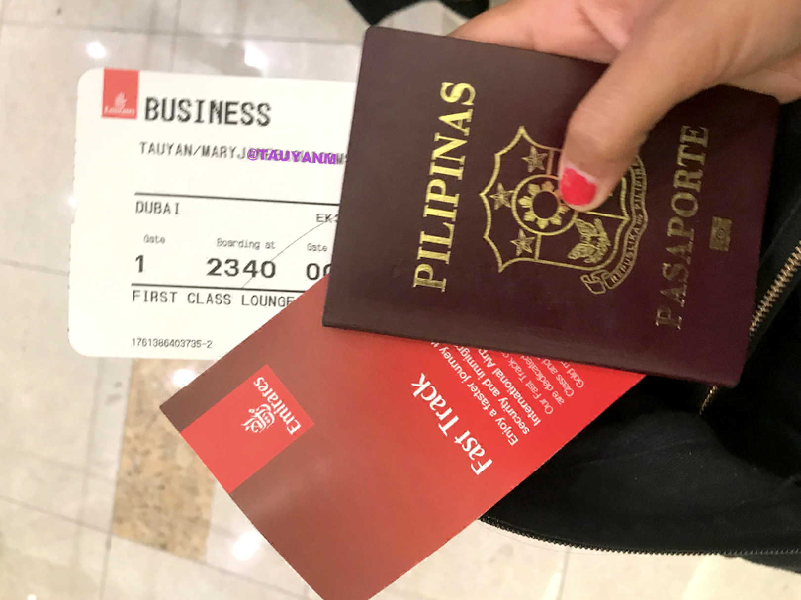 emirates business class, dubai blogger, fly emirates, @emirates, emirates first class, filipino blogger, travel blogger, casey neistat, influencer,