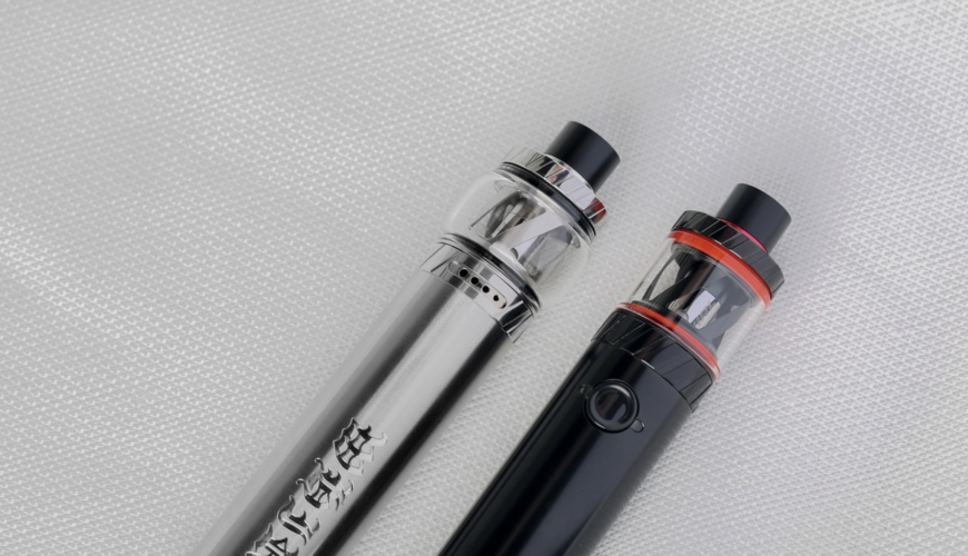 photo not mine: https://pixabay.com/en/vape-electronic-cigarette-uwell-3589449/, epuffer, vape, cigar, smoking, dubai blogger, jane fashion travels, tauyanm, eliquid-3576069_1280