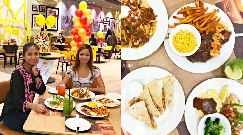 denny's dubai, denny's diner, denny's grand opening, dubai blogger, food blogger, tauyanm, jane fashion travel, girl holding a balloon, restaurant opening