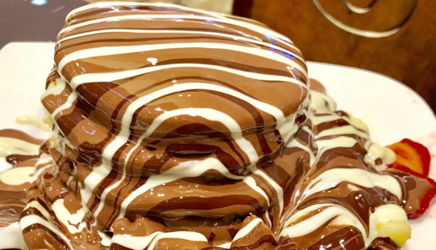the choco monarch, choco monarch dubai, dubai food blogger, dubai blogger, filipino blogger, dubai youtuber, dubai vlog, dubai food, pancakes