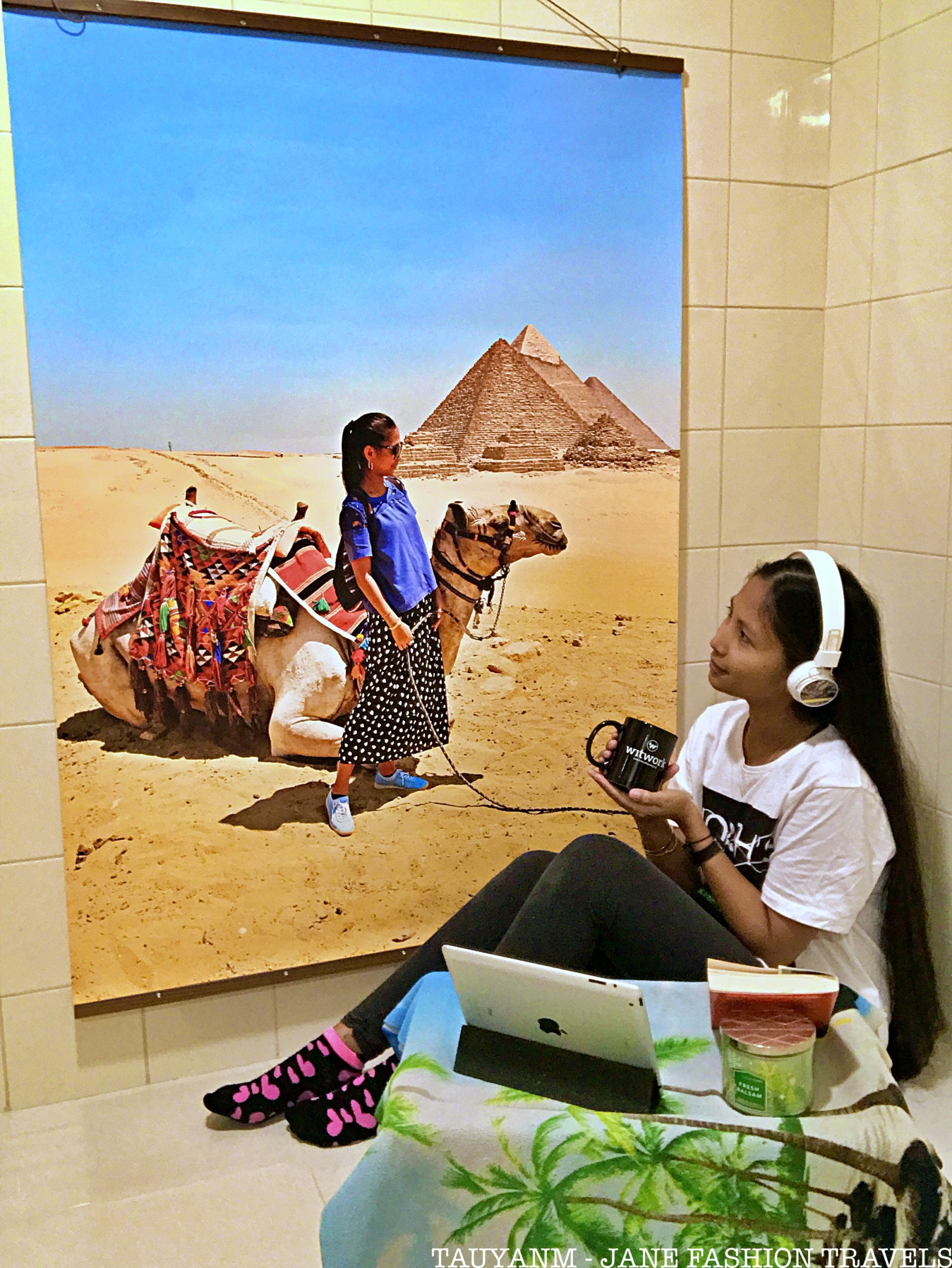 photowall review, tauyanm, jane fashion travels, dubai blogger, egypt, picture of the pyramid 2