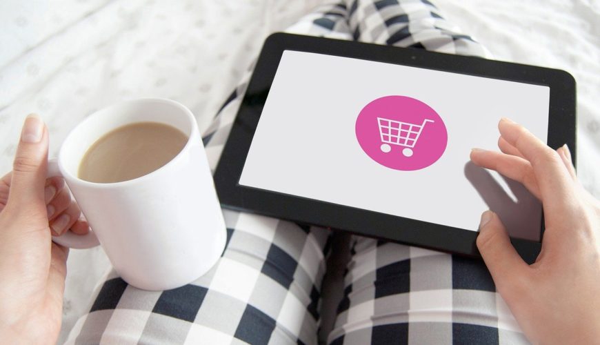 The e-commerce revolution: How shopping online is taking over every-day retail, online shopping, dubai shopping, tauyanm, jane fashion travels, online-shopping-1929002_1280
