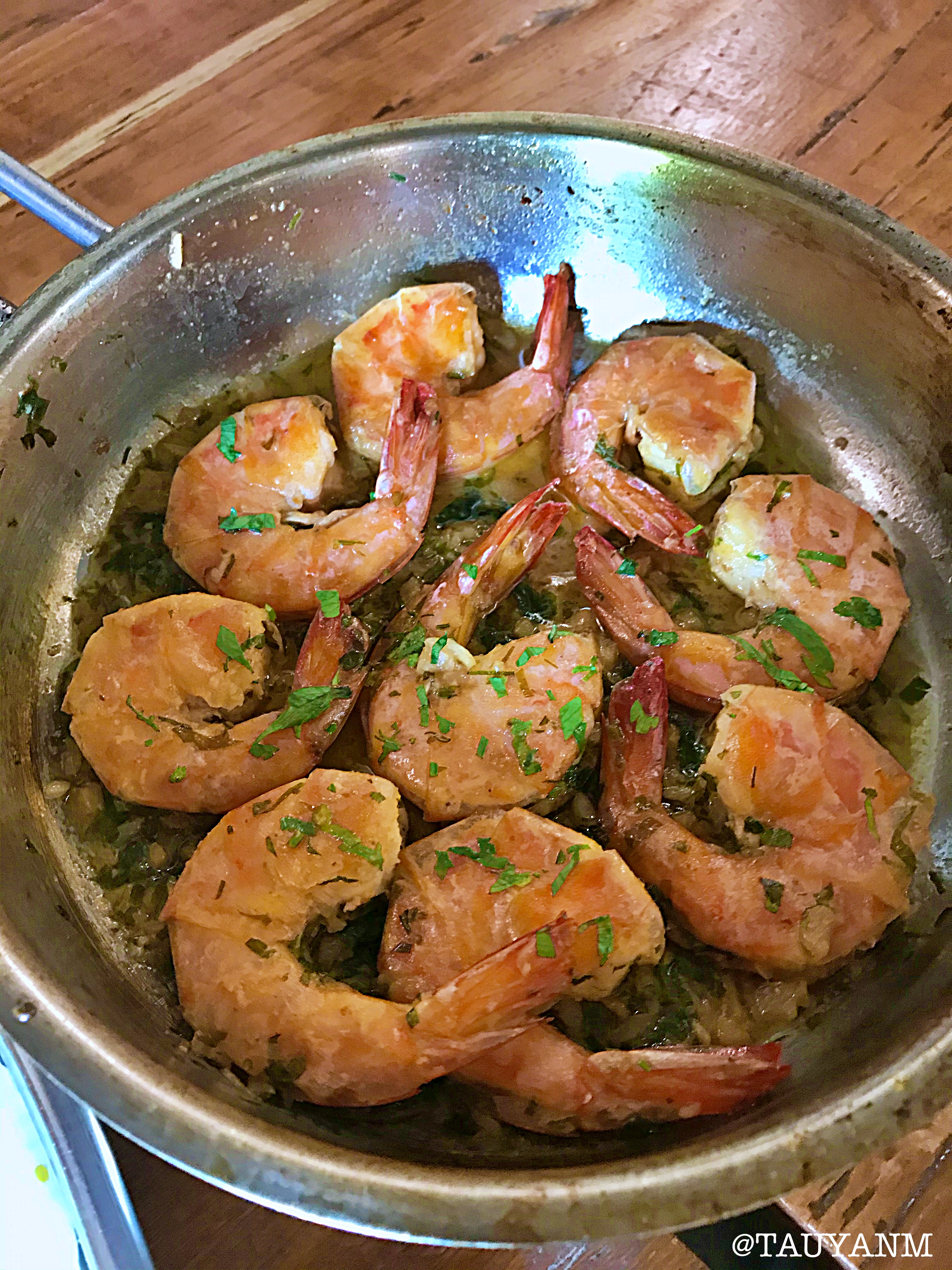 al fanar seafood restaurant, GARLIC BUTTER SHRIMP, dubai blogger, tauyanm, jane fashion travels